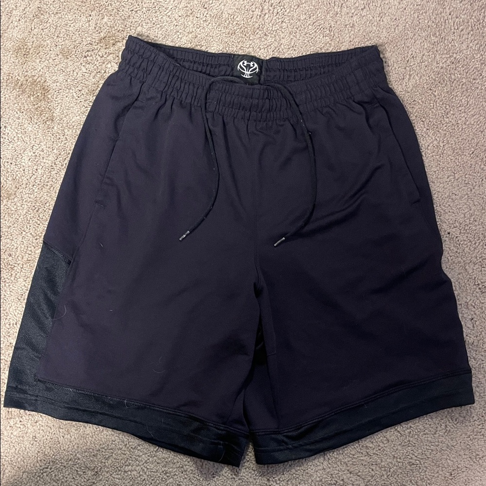 Under armour black shorts